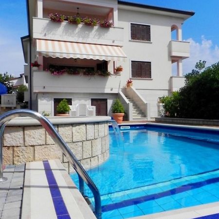 Apartments Villa Mirjam Пореч Екстериор снимка
